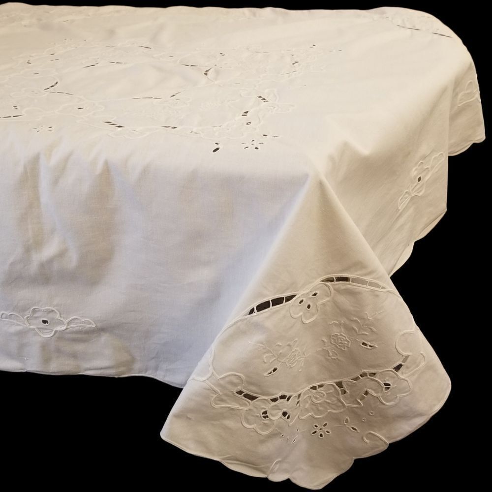 ⭐️ Antique German Handmade Lace Tablecloth with Scalloped Edges